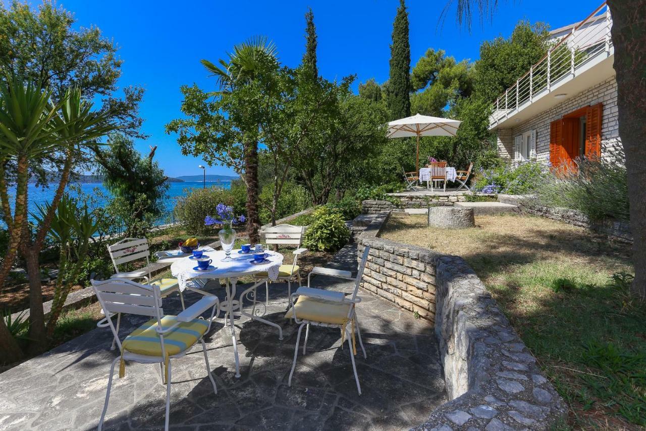 Secret Garden Barada Beach Apartment Trogir Exteriér fotografie